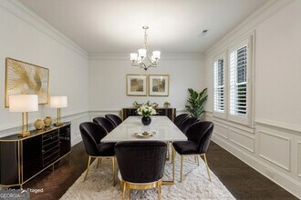 11760 Stratham Dr in Alpharetta, GA - Foto de edificio - Building Photo