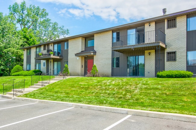 Rolling Ridge in Latham, NY - Building Photo - Building Photo