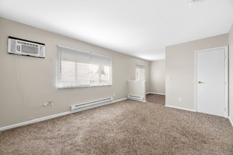 800 Harrisburg Pike in Columbus, OH - Foto de edificio - Building Photo