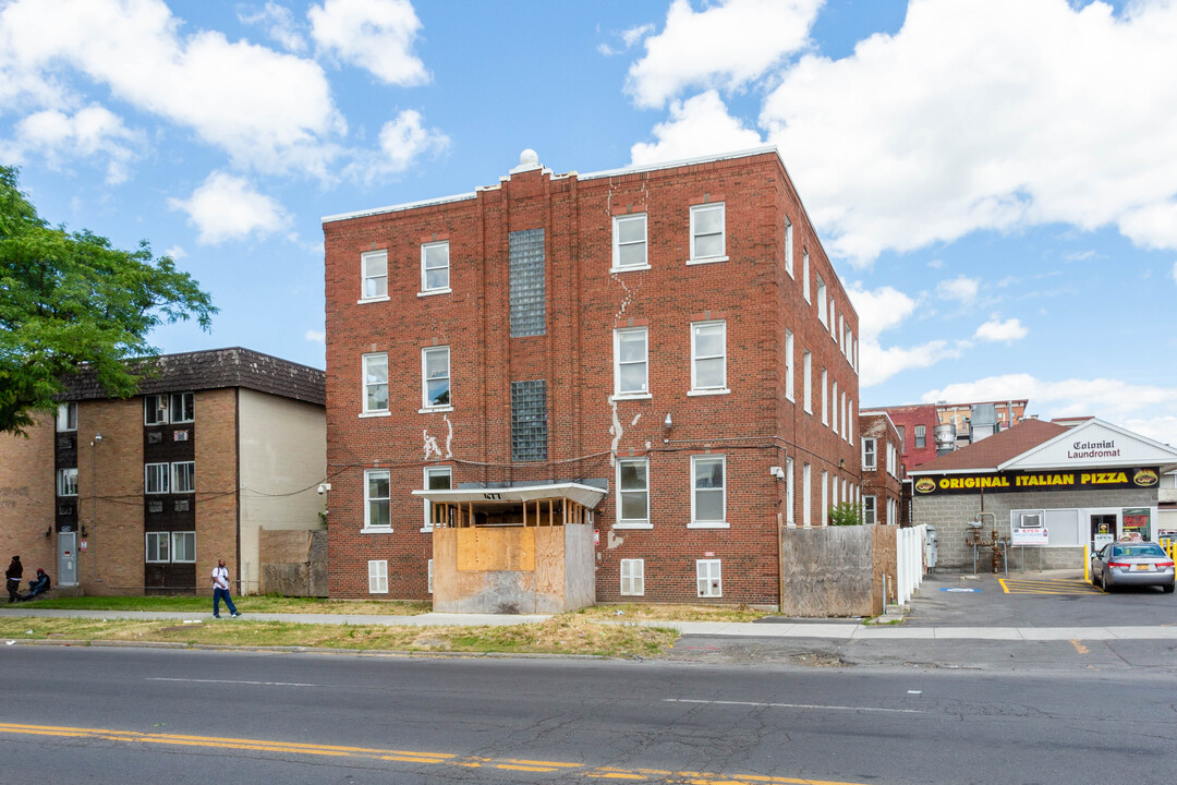 477 James St in Syracuse, NY - Building Photo