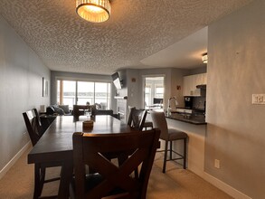 87 S Island Hwy in Campbell River, BC - Building Photo - Building Photo