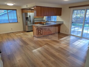 4701 7th Ave NE in Lacey, WA - Building Photo - Building Photo