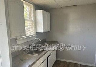 517 E Vine St in Lima, OH - Building Photo - Building Photo