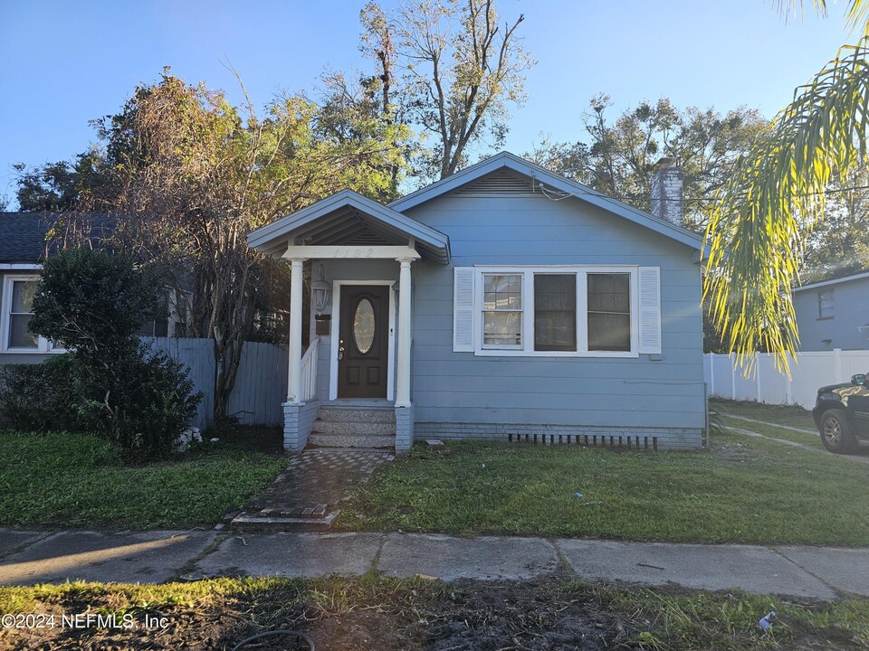 1192 W 12th St in Jacksonville, FL - Building Photo