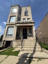 3158 W Jackson Blvd in Chicago, IL - Building Photo