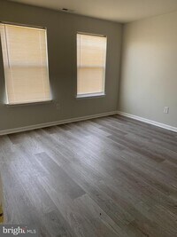 1605 E Fairmount Ave photo'