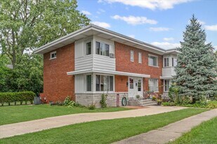 4836 Kirk St in Skokie, IL - Building Photo