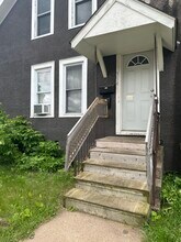354 22nd Ave NE, Unit Second Floor in Minneapolis, MN - Building Photo - Building Photo
