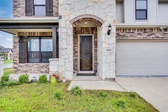 14100 Pennington Ln in Manor, TX - Building Photo - Building Photo