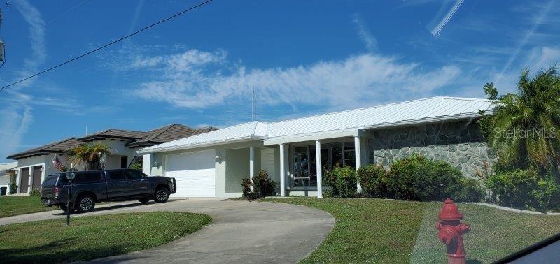 2122 CASSINO Ct in Punta Gorda, FL - Building Photo