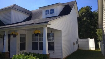 340 Amir Cir in Matthews, NC - Building Photo
