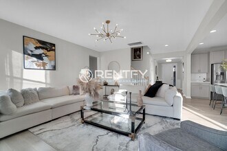 211 Tetcott St in Mooresville, NC - Building Photo - Building Photo