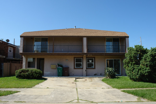 3681 Martinique Ave in Kenner, LA - Building Photo - Building Photo