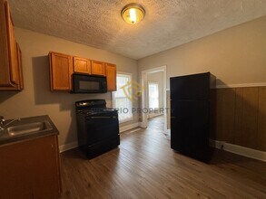 1411 N Pershing Ave in Indianapolis, IN - Building Photo - Building Photo