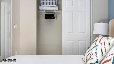 400 Legends Terrace Dr, Unit 8-203 in Eureka, MO - Building Photo - Building Photo