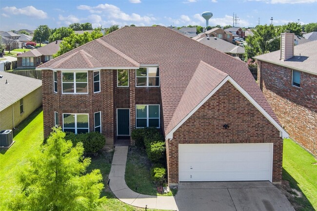 7000 Snowy Owl St in Arlington, TX - Building Photo - Building Photo