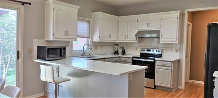 5004 W 156th St in Overland Park, KS - Building Photo - Building Photo