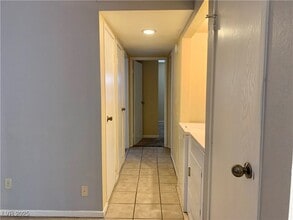 2752 Eldora Cir in Las Vegas, NV - Foto de edificio - Building Photo