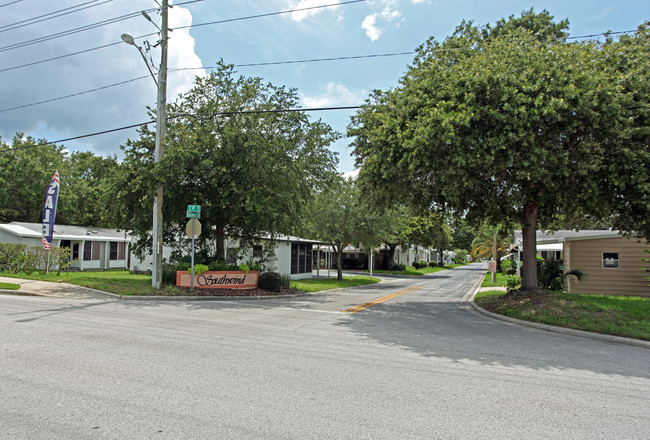 Southwind Mobile Home Park in Palm Harbor, FL - Building Photo - Building Photo