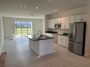 11647 Bluestone Ct in Parrish, FL - Building Photo - Building Photo