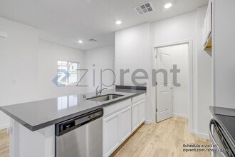 5208 Cumberland Dr in Roseville, CA - Building Photo - Building Photo