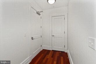 130 S 18th St in Philadelphia, PA - Building Photo - Building Photo