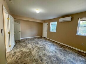 42 Seaview Ave in Jersey City, NJ - Building Photo - Building Photo