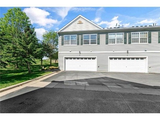 1578 Woodlynn Ave in Maplewood, MN - Building Photo - Building Photo