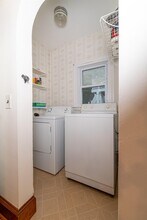 11 Hinckley St, Unit 1 in Somerville, MA - Building Photo - Building Photo
