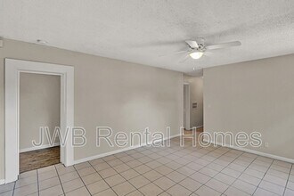 2840 Van Gundy Rd in Jacksonville, FL - Building Photo - Building Photo