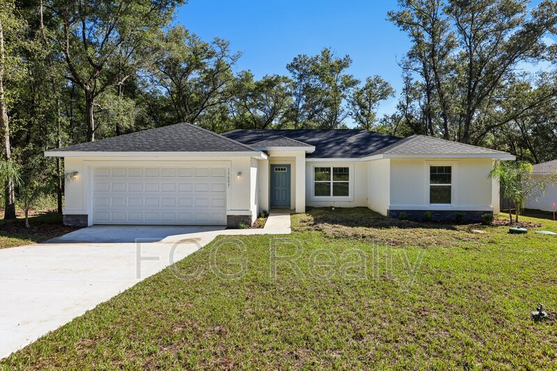 10687 N Adler Dr in Citrus Springs, FL - Building Photo