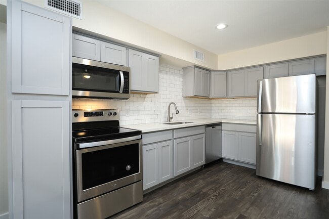 property at 5504 La Branch St