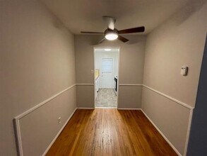 124 N. Maple in Burbank, CA - Foto de edificio - Interior Photo