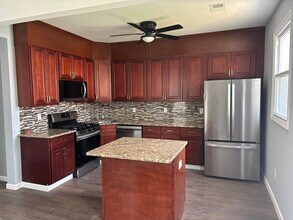 304 Chapel Ave in Jersey City, NJ - Building Photo - Building Photo