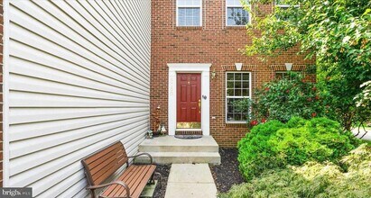 9750 Granary Pl in Bristow, VA - Building Photo - Building Photo