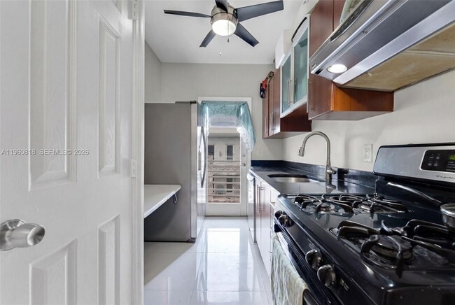 320 85th St in Miami Beach, FL - Building Photo - Building Photo