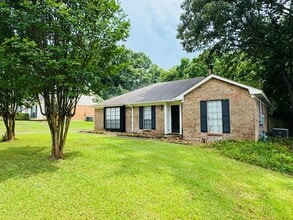 2965 Willow Ln Dr in Montgomery, AL - Building Photo - Building Photo