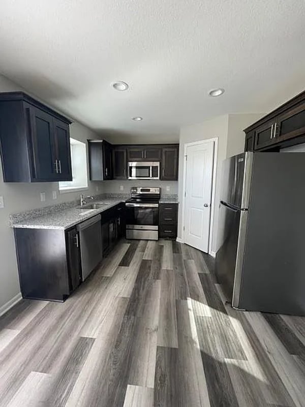 21807 Lucca Cir in Peculiar, MO - Building Photo - Building Photo