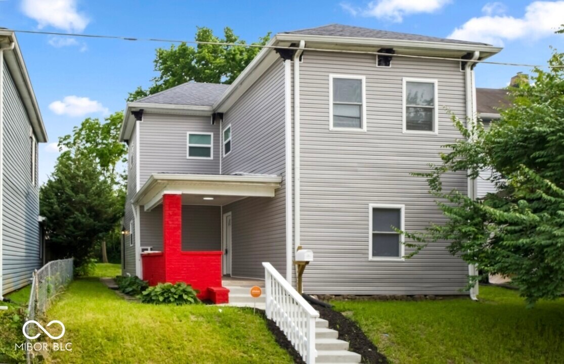 4923 E University Ave in Indianapolis, IN - Building Photo