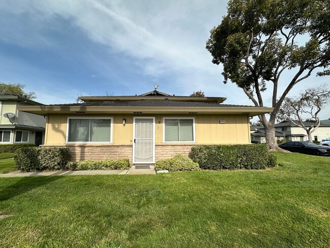 property at 34806 Starling Dr