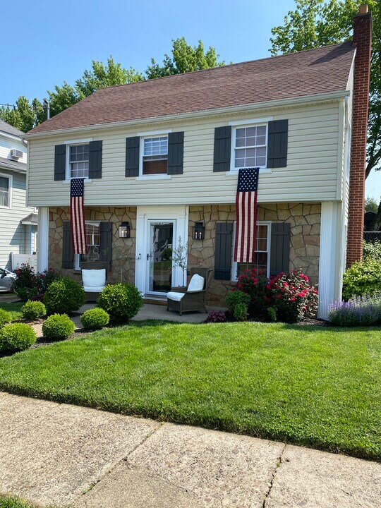 326 Rosemont Ave in Clarksburg, WV - Foto de edificio