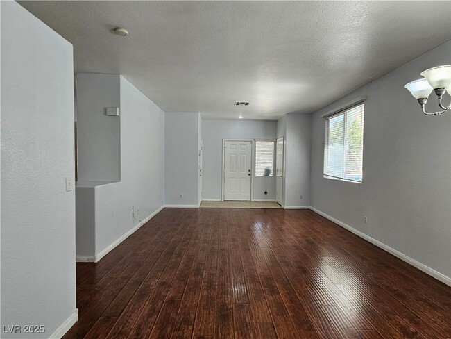 property at 8836 Kingswood Dr