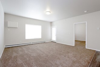 Creekside I in Fargo, ND - Foto de edificio - Interior Photo