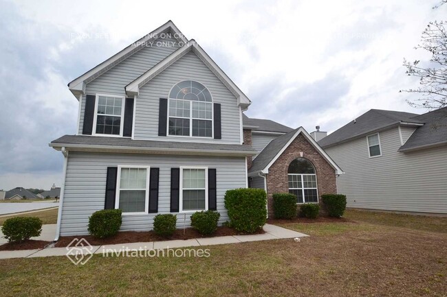 property at 14 Bay Ct