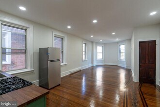 5003 Pine St in Philadelphia, PA - Building Photo - Building Photo