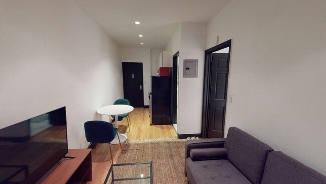 20 Avenue A in New York, NY - Building Photo - Building Photo