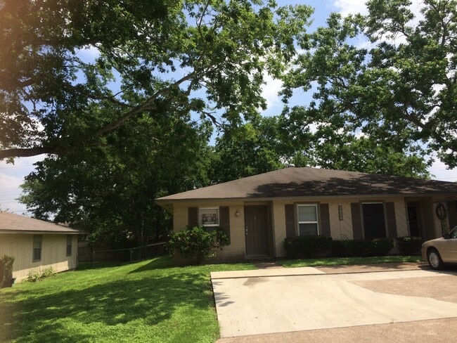 3606 Western St in Bryan, TX - Building Photo - Building Photo
