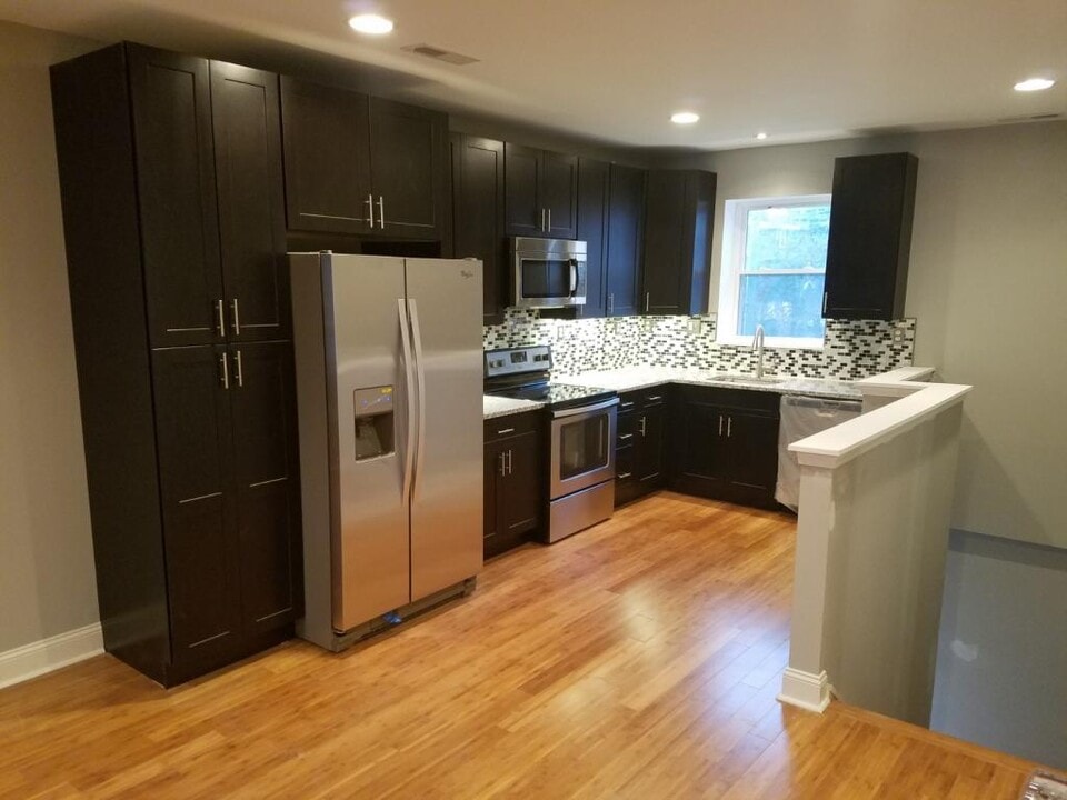 2740 1st Ave in Huntington, WV - Building Photo