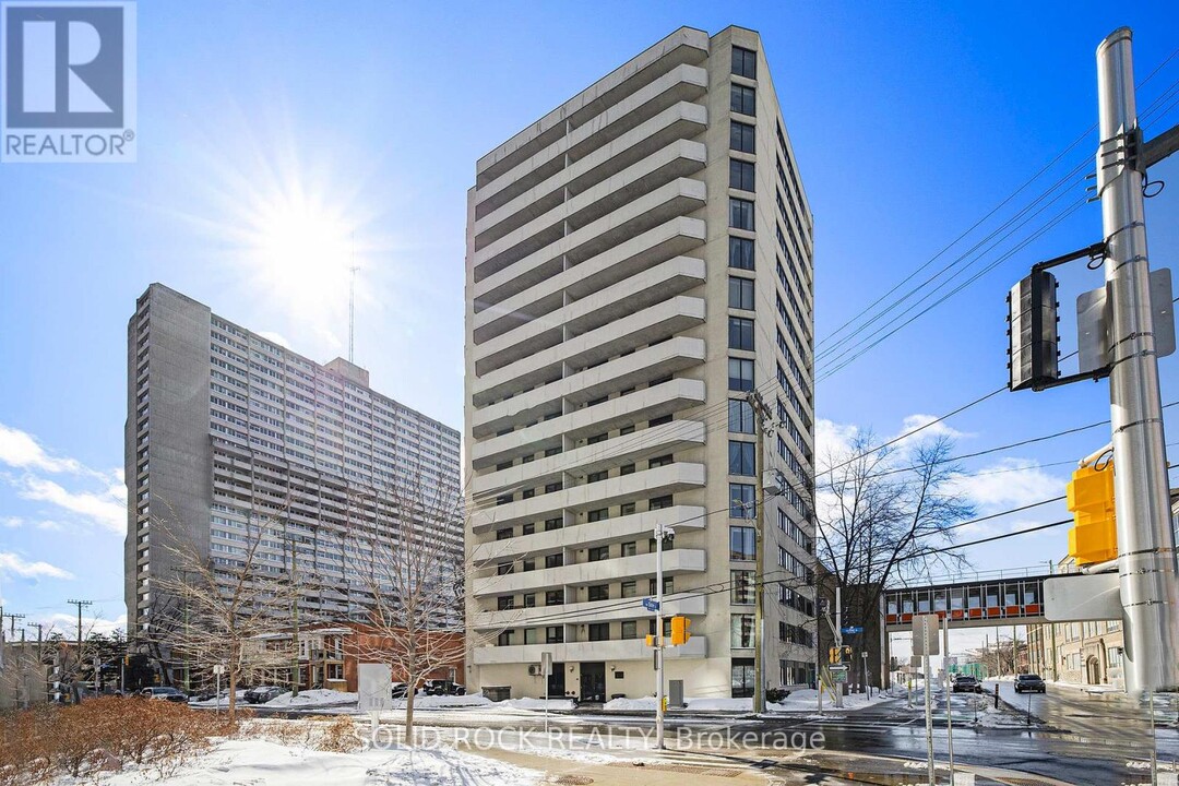 200-1200 Bay St in Ottawa, ON - Building Photo