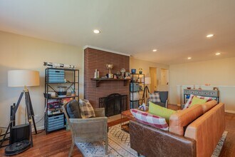 3497 S Chester Ct in Denver, CO - Building Photo - Building Photo